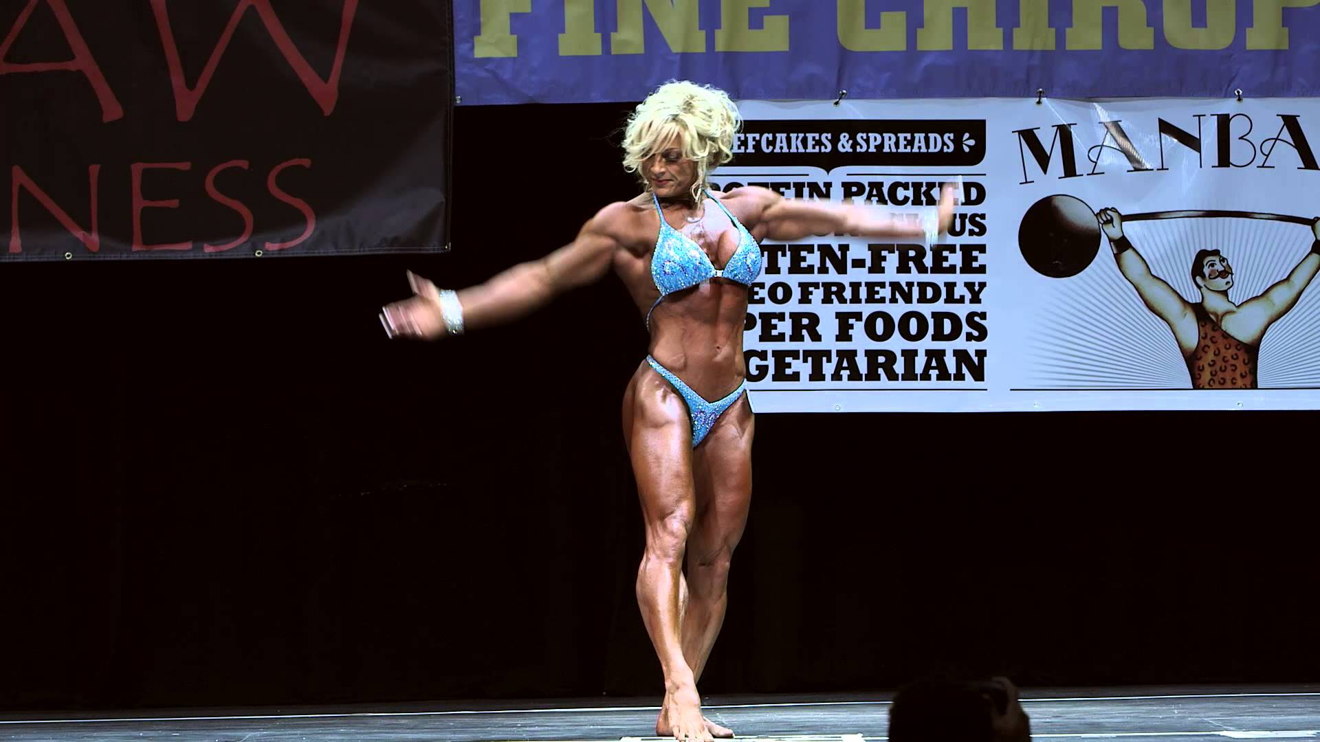 Marla-Maria Merrithew Posing – Video