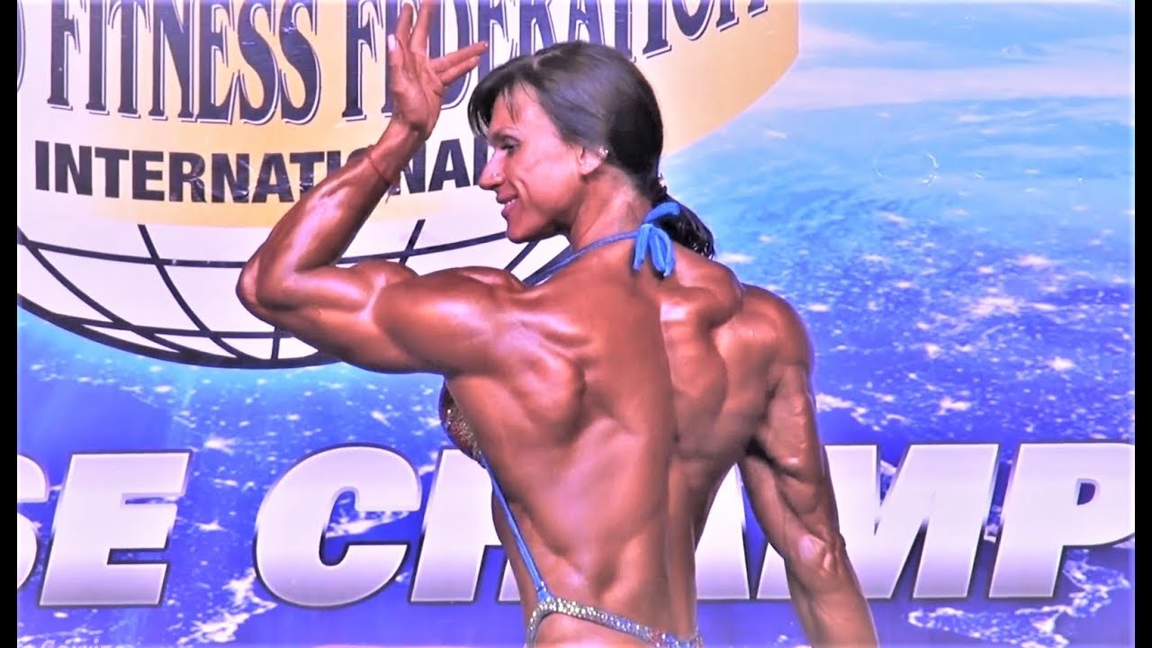 Daria Diossi Figure Posing Routine Video