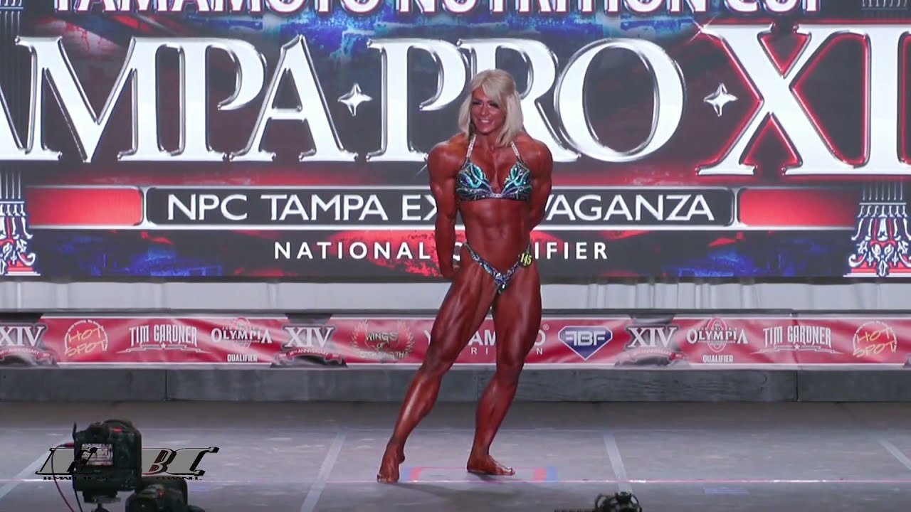 Stephanie Flesher Posing Routine Video