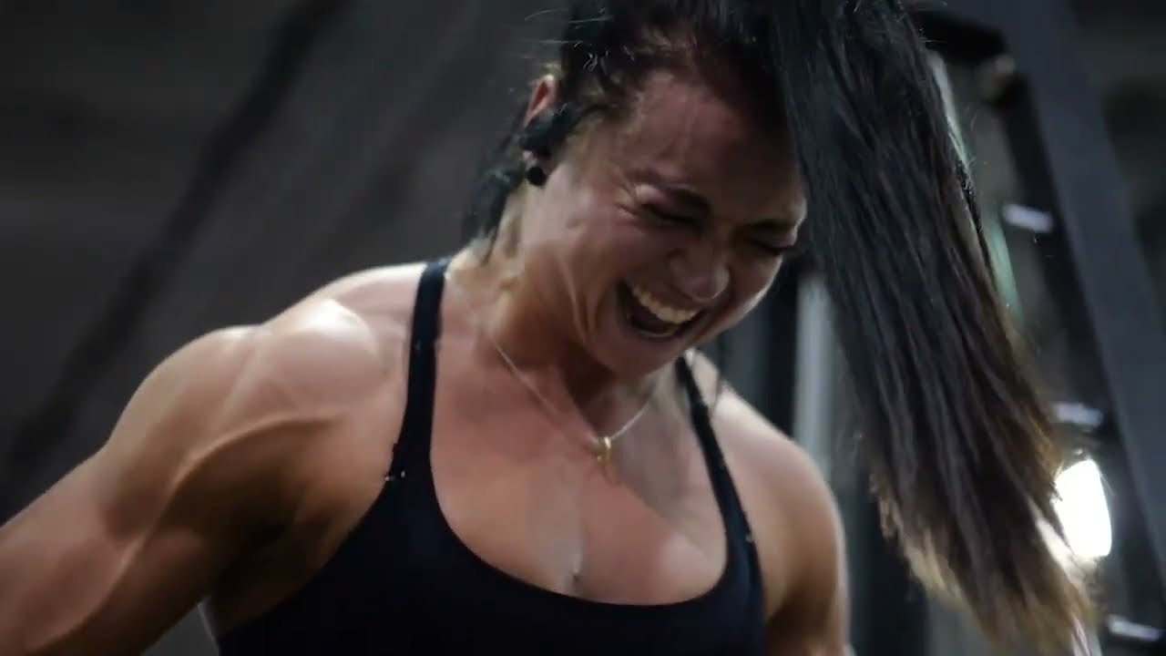 RELENTLESSLY ACHIEVE YOUR GOALS | Women Training Mash Up
