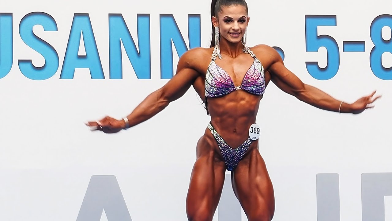 Girls with Muscle Bodyfitness Video