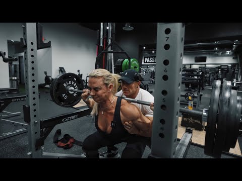 Amanda Machado Leg Day Video