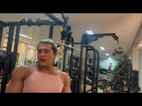 Leyvina Barros Shoulder Workout Video