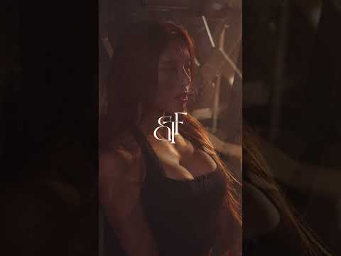 Sexy Muscle Girl Video
