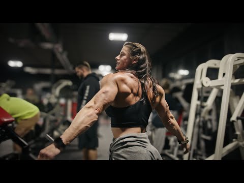 Kristen Nun Back Workout Video