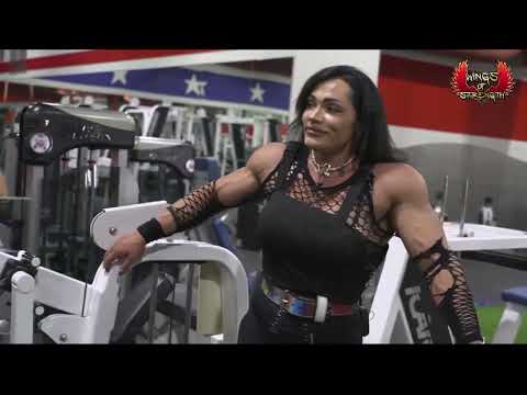 Natalia Kovaleva getting bigger 😍😍💪💪 #femalebodybuilding #femalebodybuilders #gym