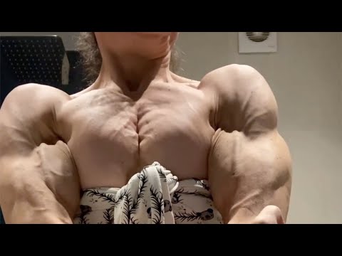 Gergana rock hard pecs video