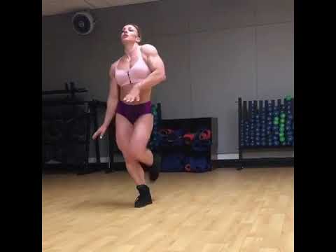 Hot MILF Bodybuilder NATASHA Flexing Muscles