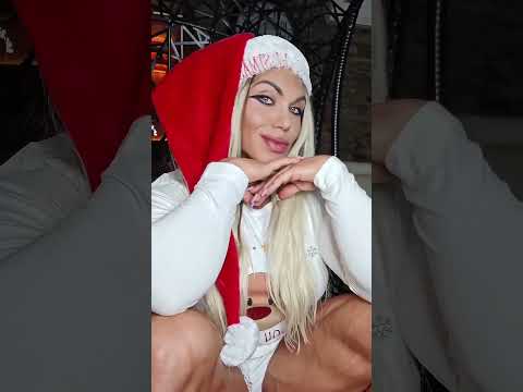 Nataliya Kuznetsova 🎄🎅💪 #femalebodybuilding #merrychristmas