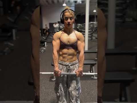 Female workout #femalemuscles #femalebodybuilding #fbb #fbbpecs #crossfit #shorts #subscribers