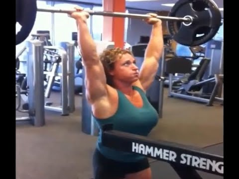 Jill Mills Lifts 200 lbs (90 kg) x 4