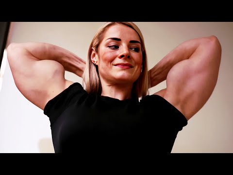 influential Muscle girl's Kathy and Kaylee Walker