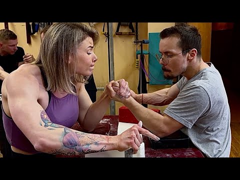 Susie Showing Muscles! Girl Vs Guys Armwrestling!