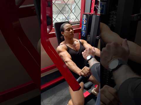 CHEST ACTION 🐍 #academia #fitness #fitness #chest #bodybuilding #training #viralvideo