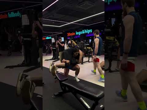Показала как надо делать выпады 👌🏽🤣 #motivation