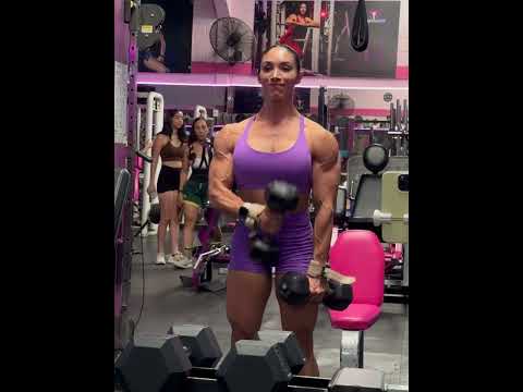 💪 SHREDDED Latina Muscle Queen! How Sandra Grajales Built Her INSANE Pumpkin Delts & Veiny Biceps 🔥