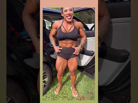 Fabiana dos Anjos 😍 ♥️ #femalebodybuilding #womenbodybuilder