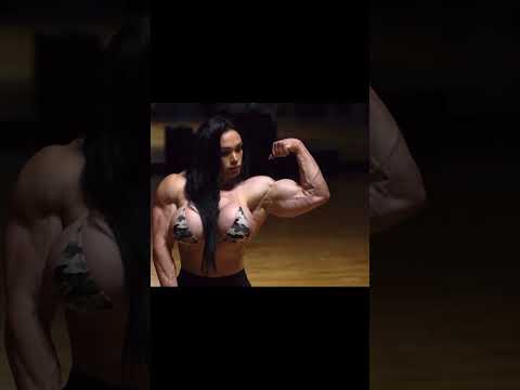 Natalia Kovaleva’s Insane Delts & Veins 💪 Russian Muscle Queen’s Slow Mo Gains 🇷🇺