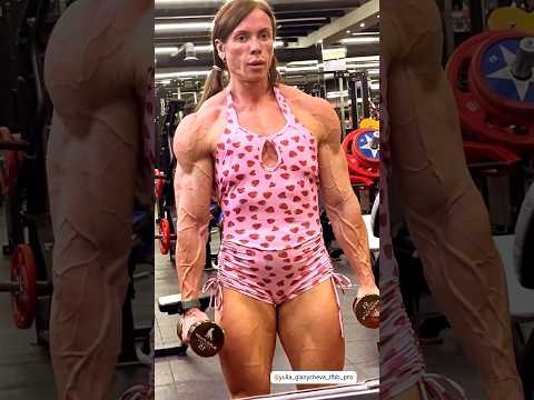 She Hulk HUGE, VEINY Arms – Yulia Glazycheva