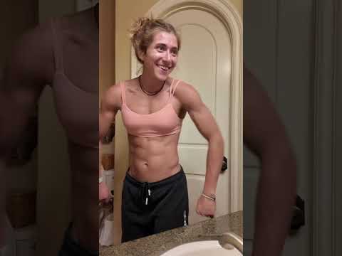VEINS POPPING While Muscles Shake 💪 Alexis Acosta’s Swimmer Body